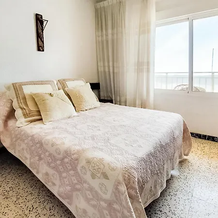 Amazing In With Kitchen Apartment